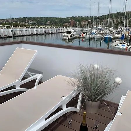 Holiday home Nalu Seahouse *