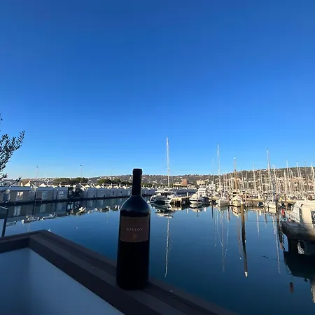 Nalu Seahouse * بورتوروز